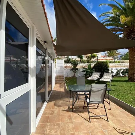 In Americas/costa Adeje 1 *